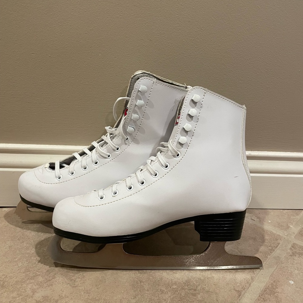 Hespeler Ice Skates